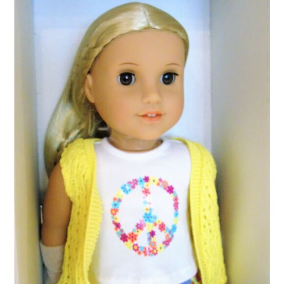 American Girl DOLL JULIE BEFOREVER 1974 + MEET OUTFIT Blonde Brown Eyes Book BOX - Picture 3 of 12